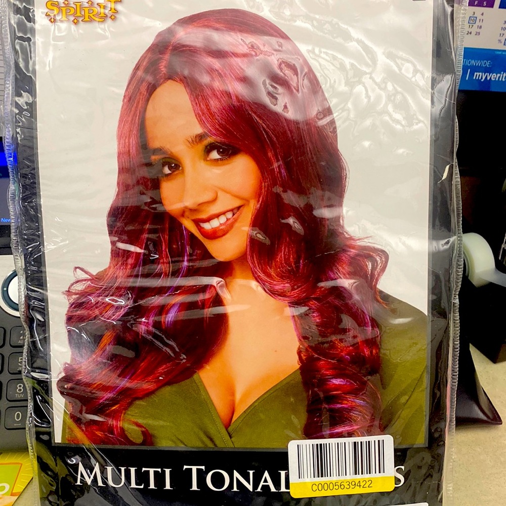 Multi tonal curls Halloween wig.  Bought to go with Poison Ivy costume.